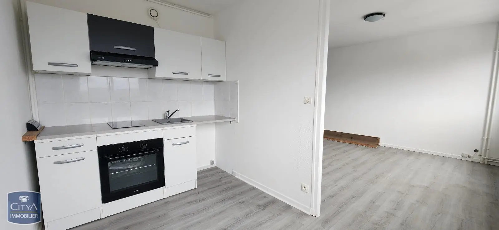 Photo 4 Appartement 1 pièce 31.81m²