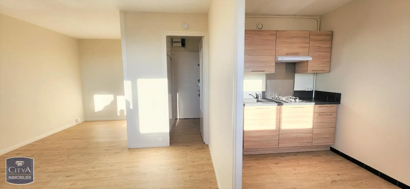 Photo 1 Appartement 1 pièce 31.5m²