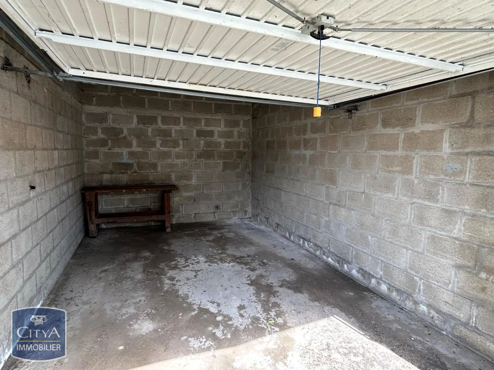 Photo 1 parking Laon