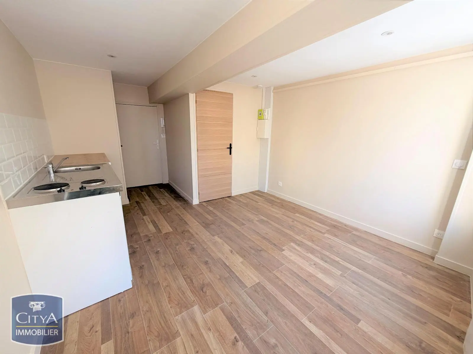 Photo 3 Appartement 1 pièce 17.44m²