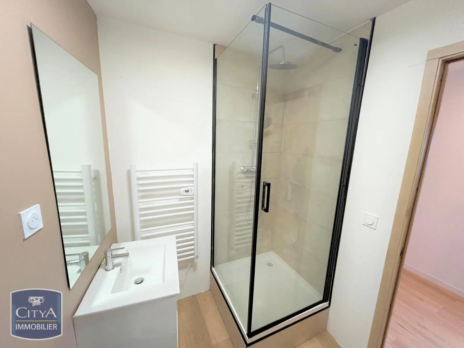 Photo 11 Appartement 1 pièce 32.83m²