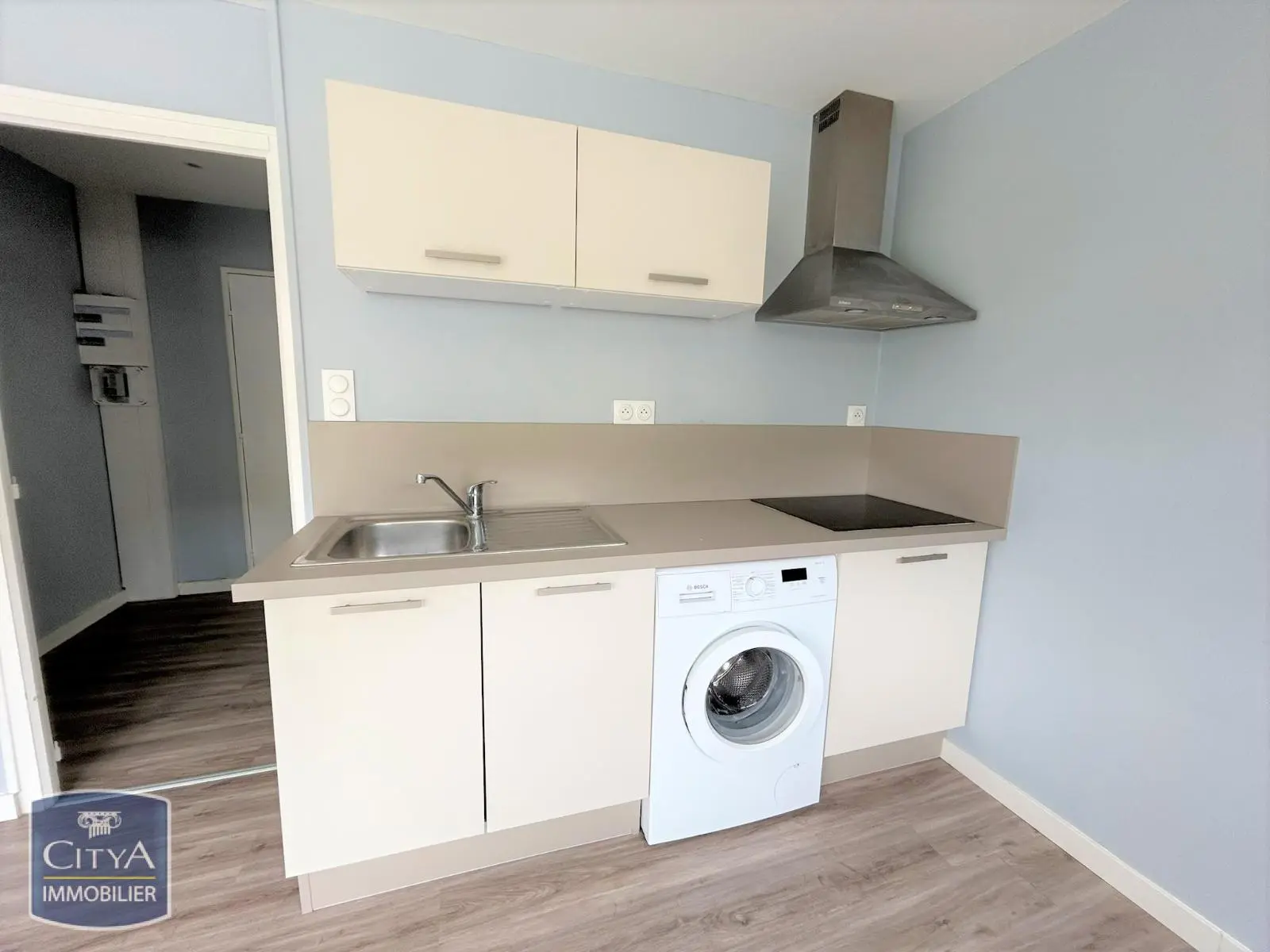 Photo 1 Appartement 1 pièce 31.67m²