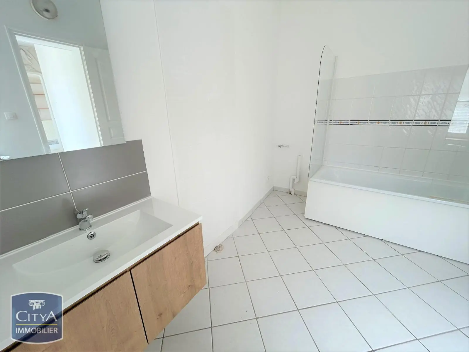 Photo 11 appartement Laon