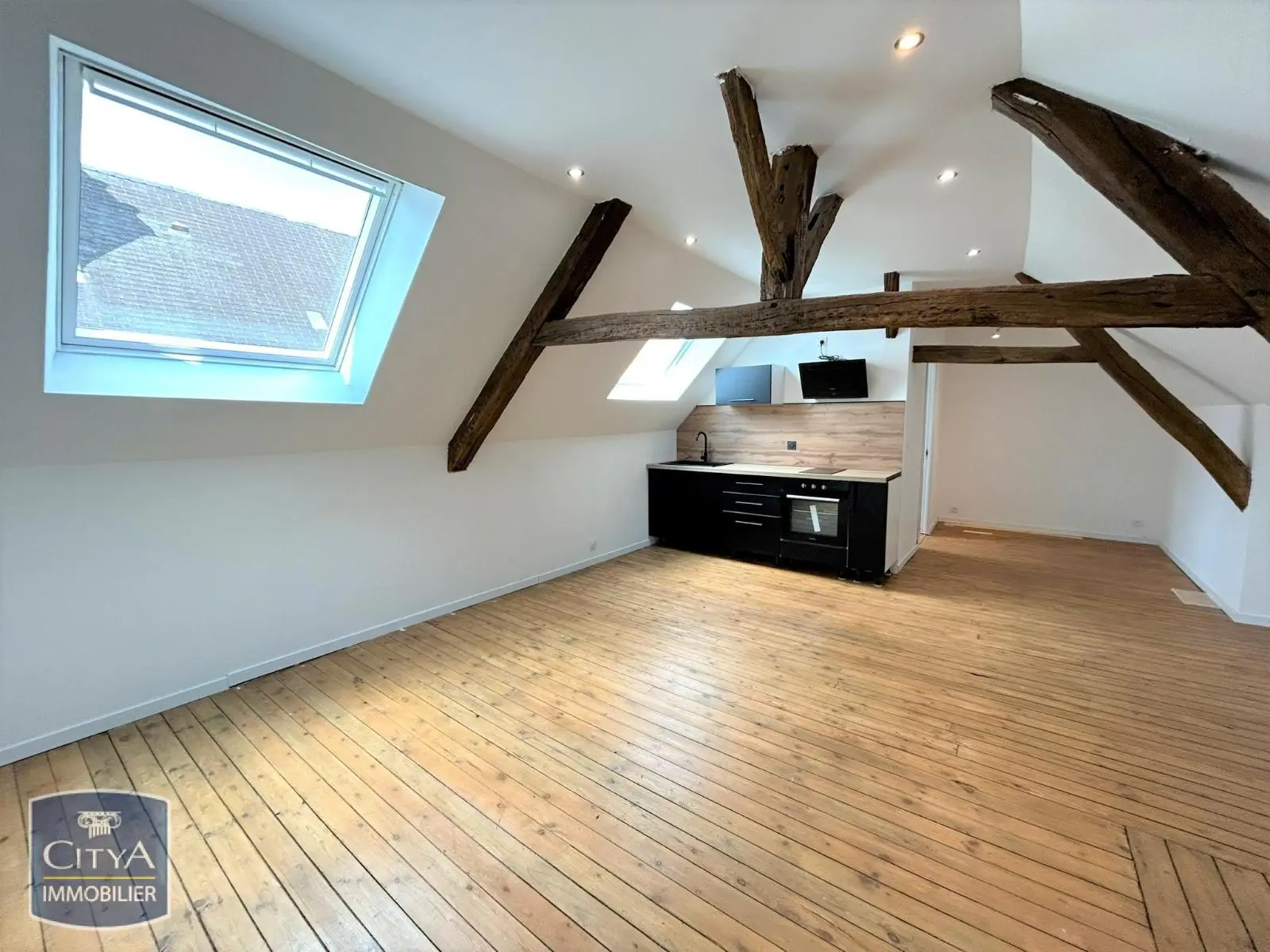 Photo 1 Appartement 1 pièce 30.94m²