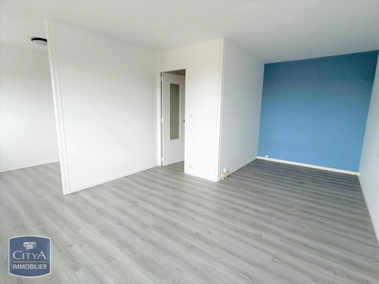 Photo 4 Appartement 1 pièce 31.81m²