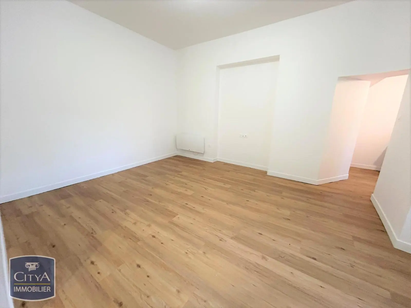 Photo 2 Appartement 1 pièce 33.92m²