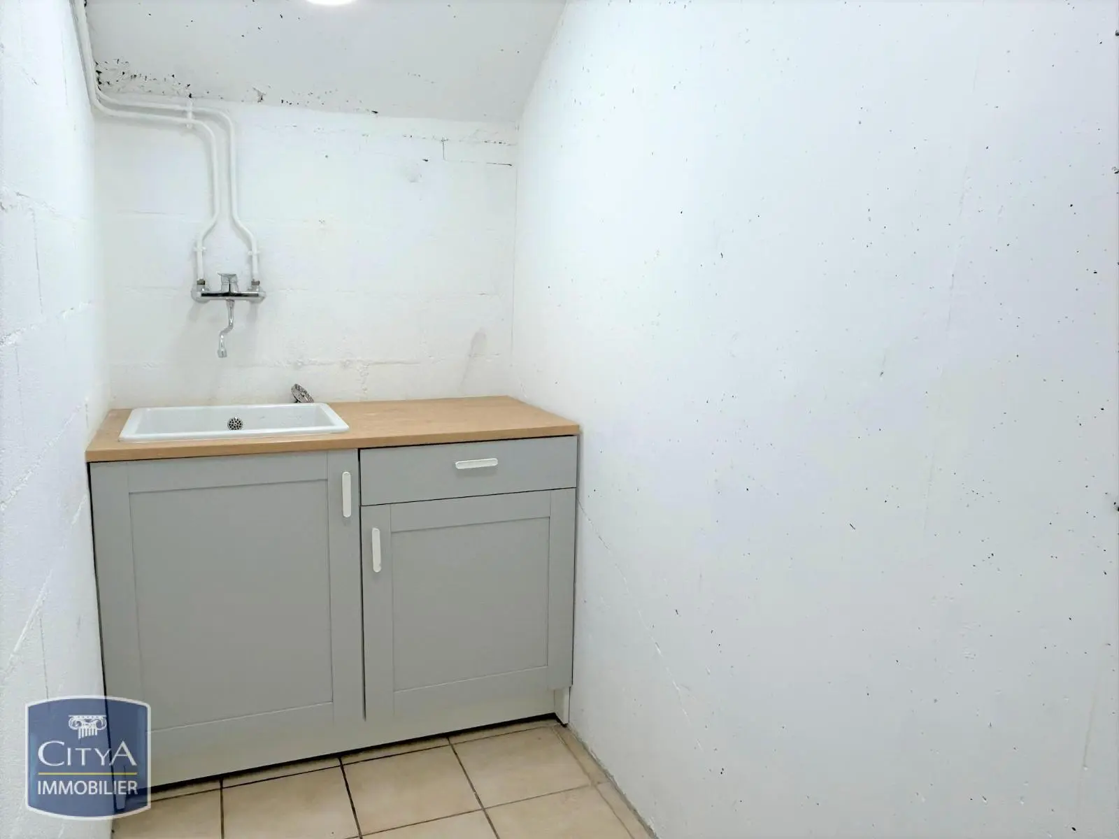 Photo 9 Local Professionnel 13 pièces 377m²