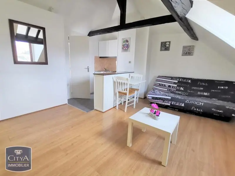 Photo 1 Appartement 1 pièce 15.3m²