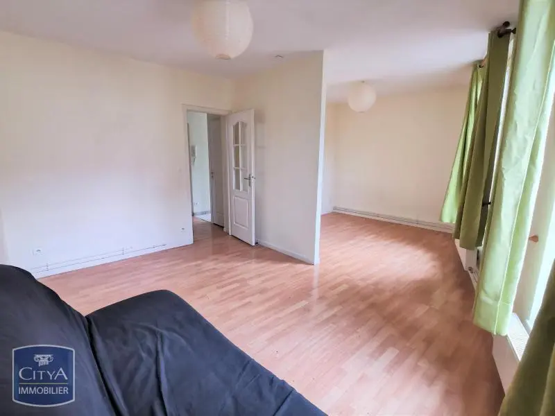 Photo 1 Appartement 1 pièce 31.6m²