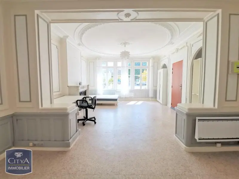 Photo 2 Appartement 1 pièce 39.6m²