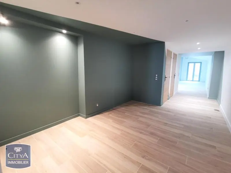 Photo 1 Local Commercial 67.37m²