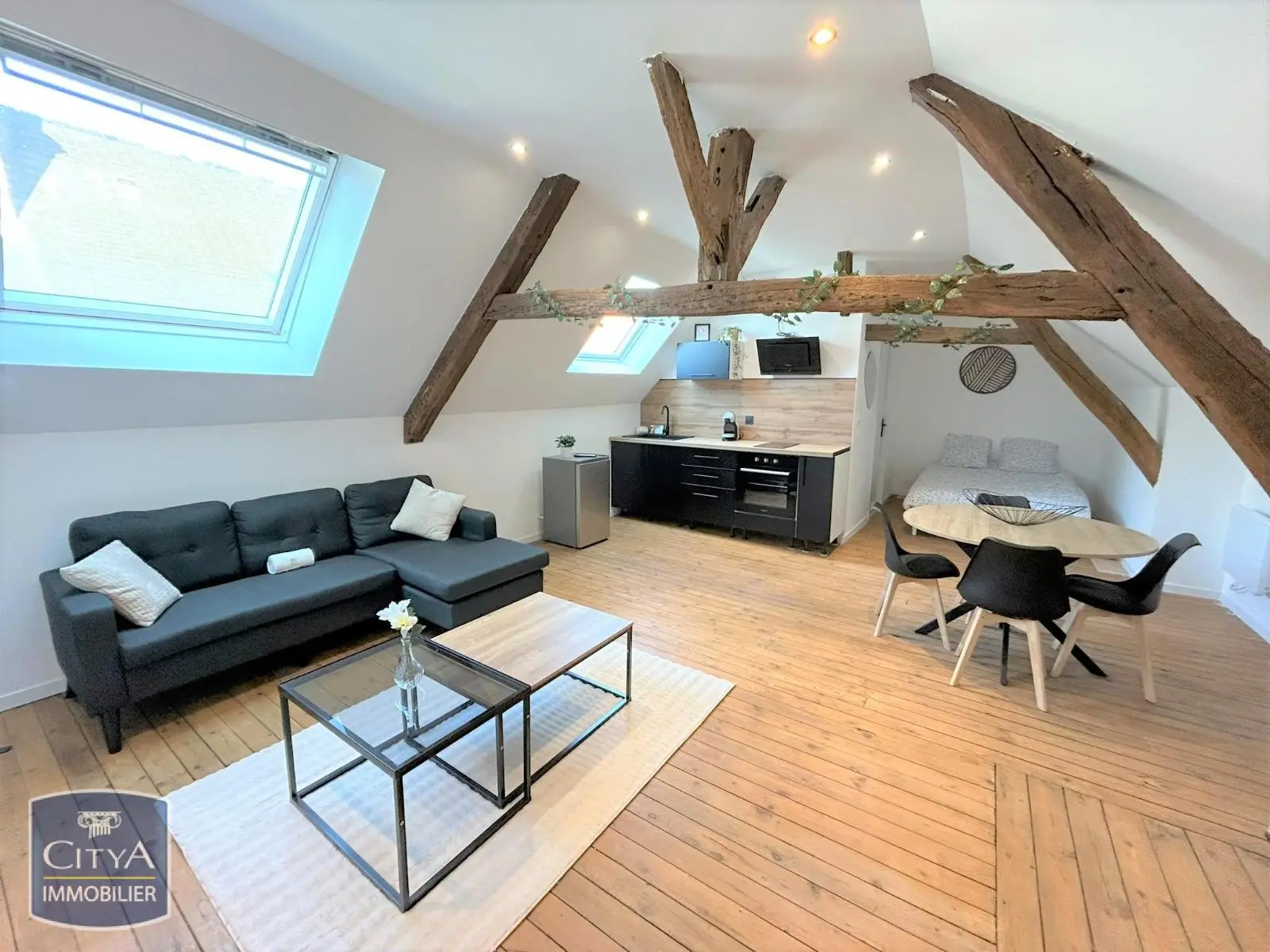 Photo 1 Appartement 1 pièce 30.94m²