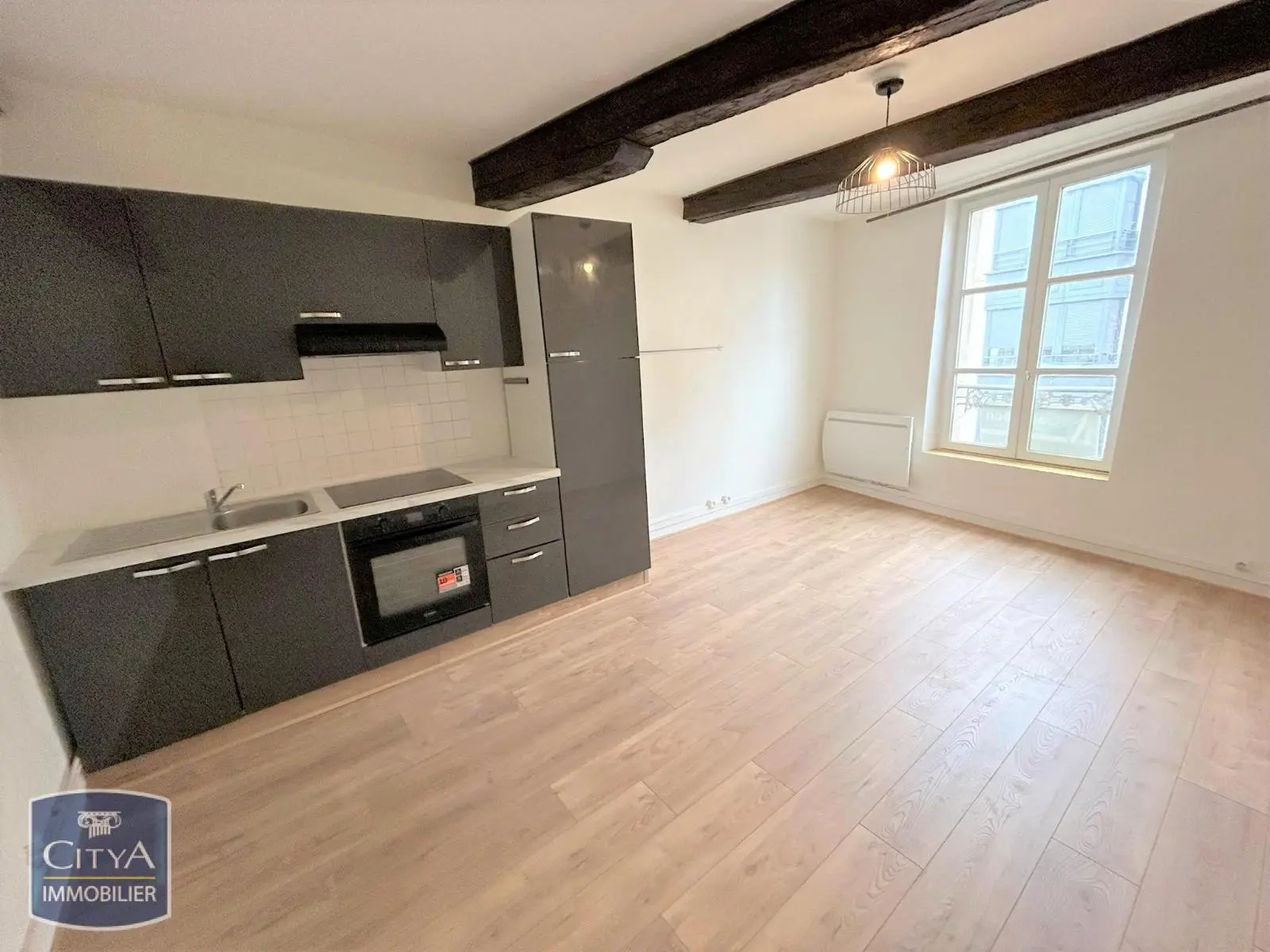 Photo 1 Appartement 2 pièces 76.14m²