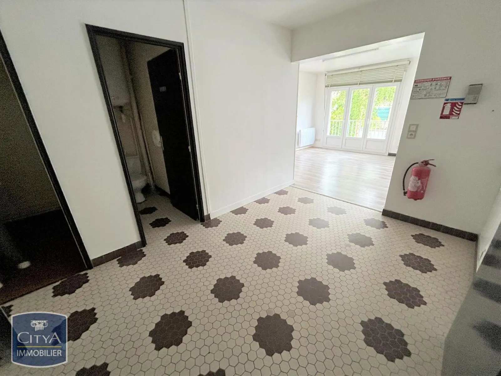 Photo 8 Local Professionnel 2 pièces 49.83m²