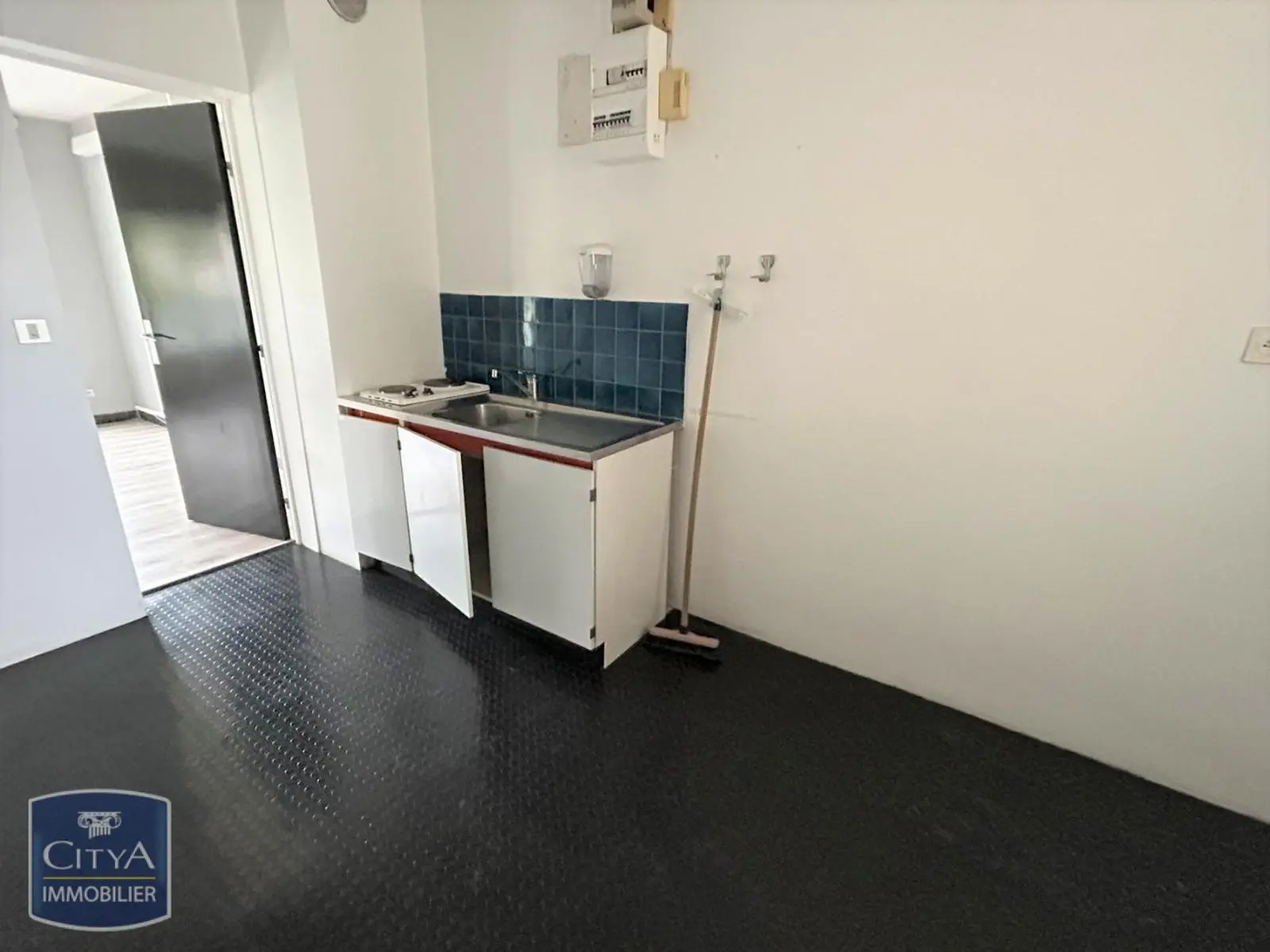 Photo 6 Local Professionnel 2 pièces 49.83m²