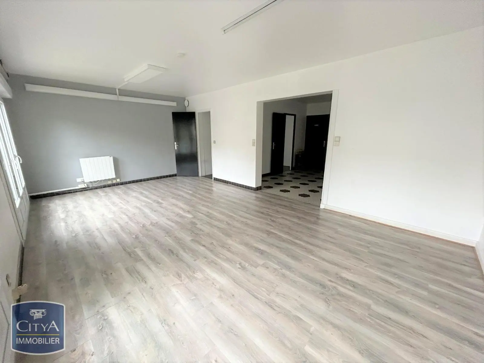 Photo 3 Local Professionnel 2 pièces 49.83m²
