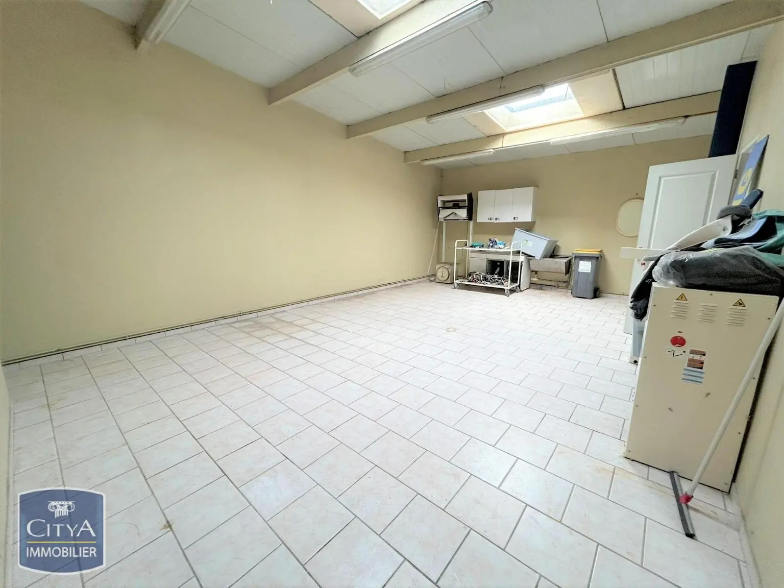 Photo 8 Local Professionnel 130m²
