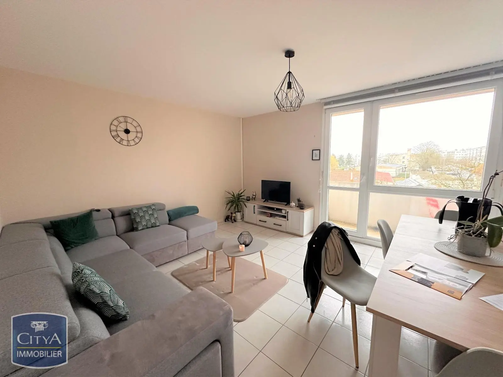 Photo 1 Appartement 3 pièces 56.36m²