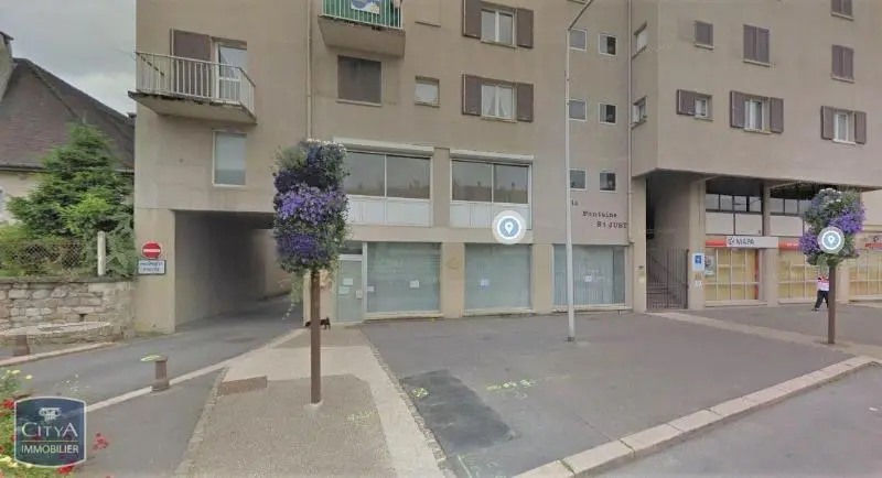 Photo 1 Parking