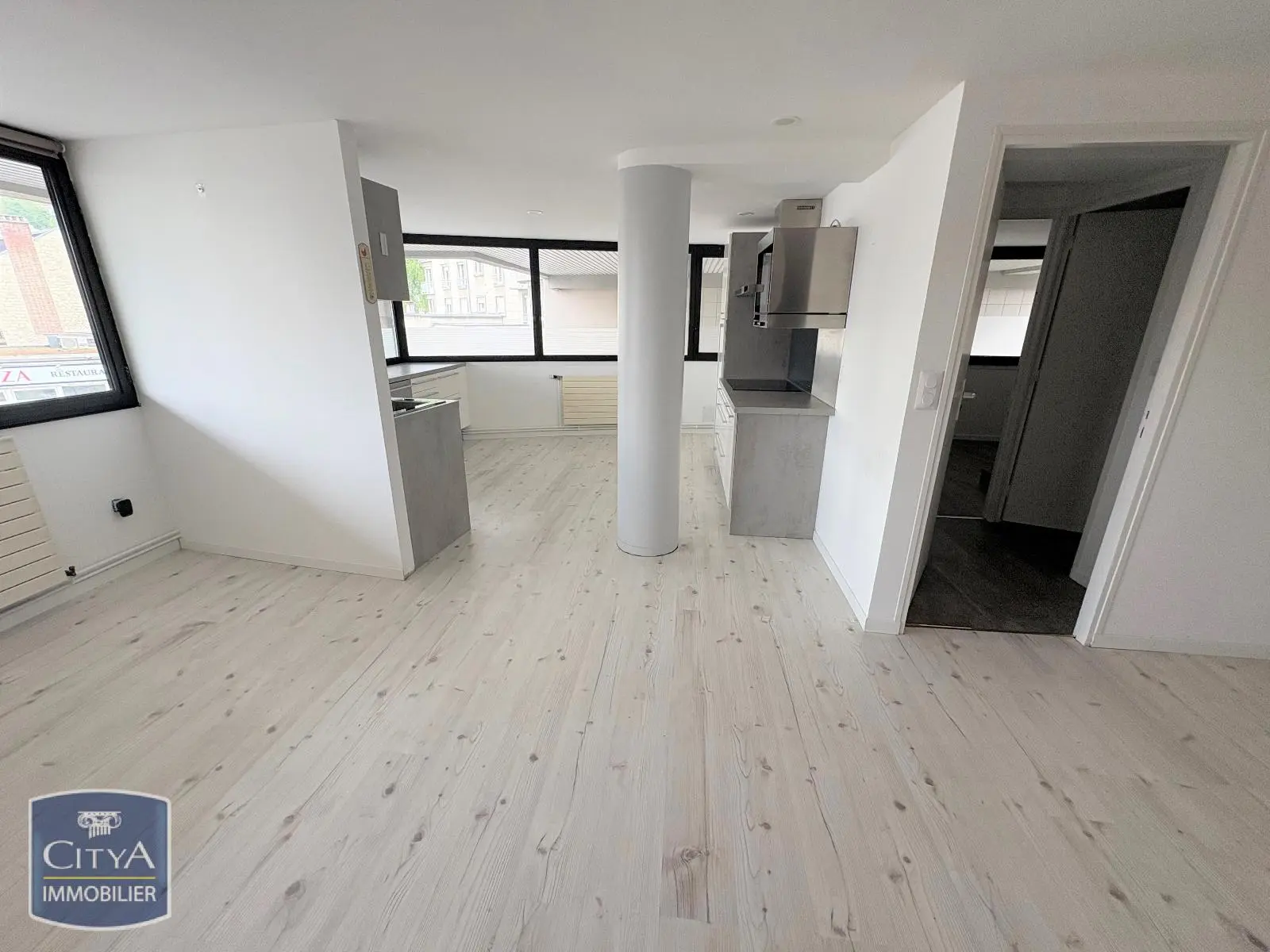 Photo 1 Appartement 4 pièces 83.01m²