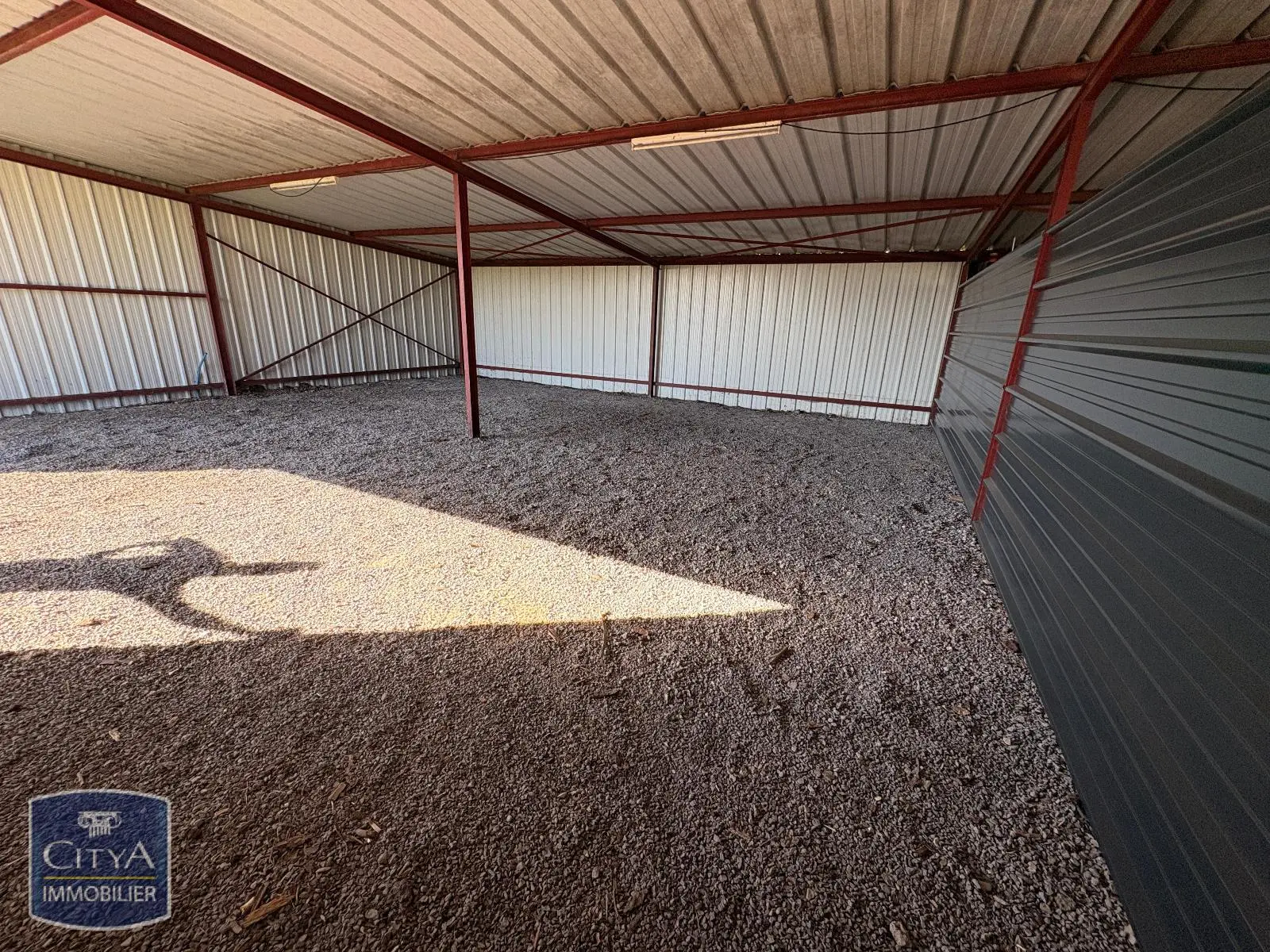 Photo 3 Local Industriel 100m²