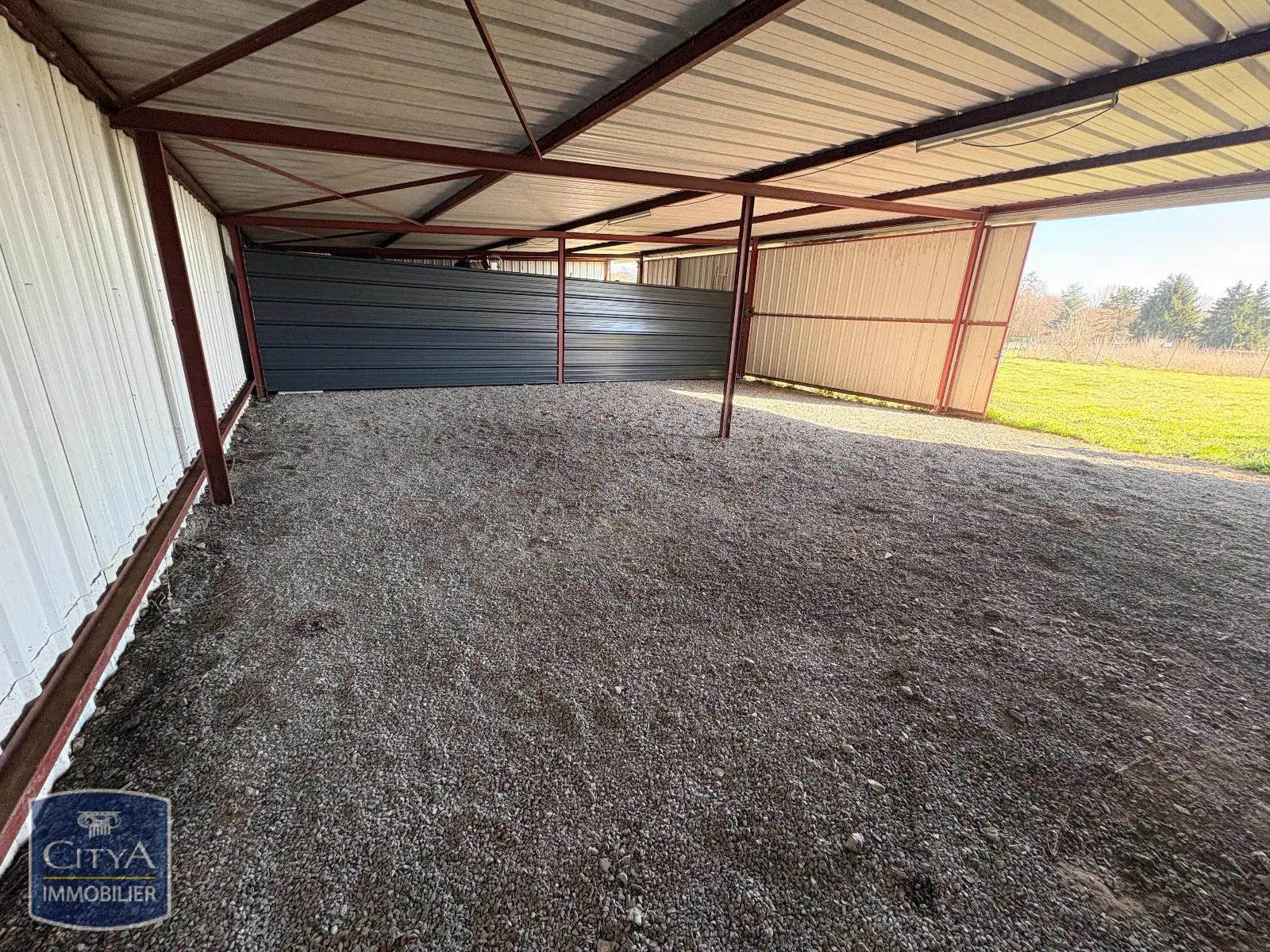 Photo 1 Local Industriel 100m²