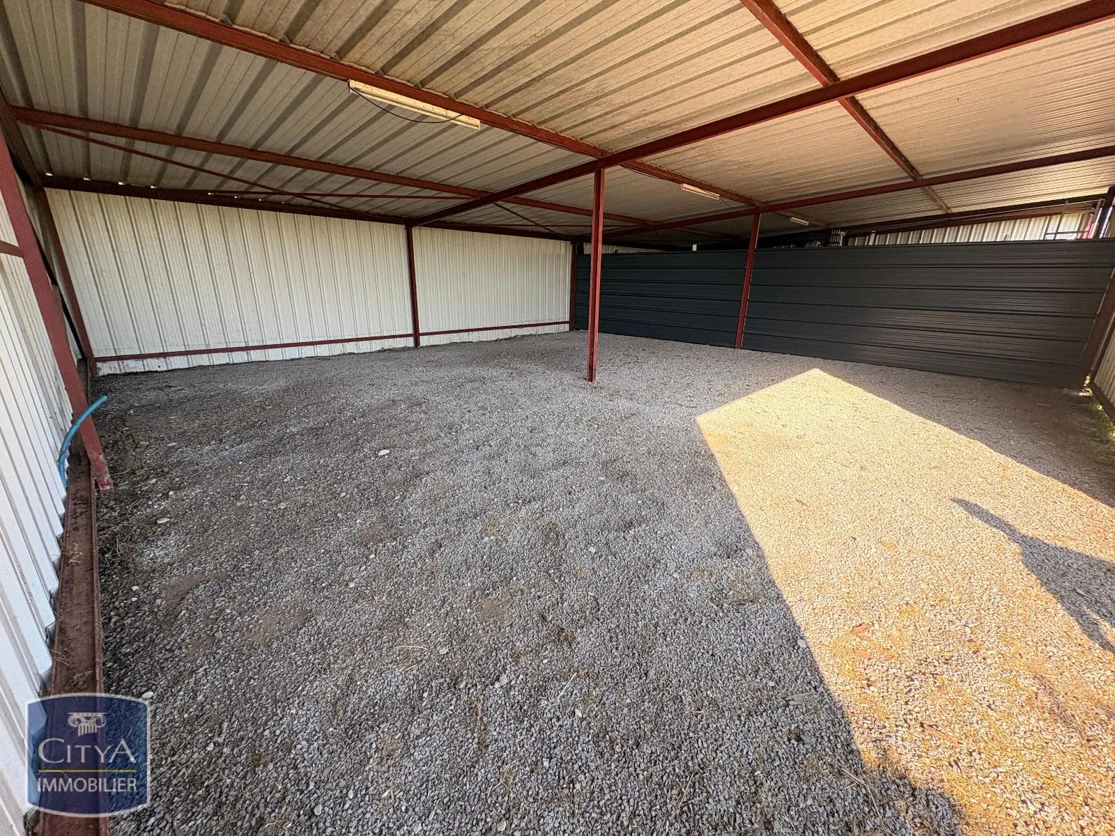 Photo 4 Local Industriel 100m²