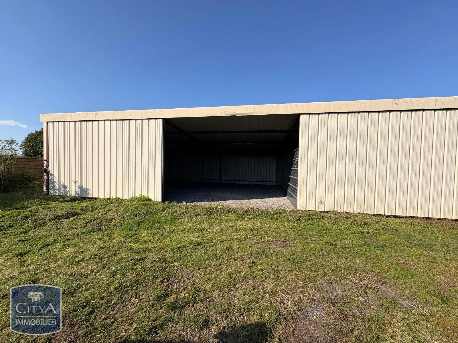 Photo 7 Local Industriel 100m²