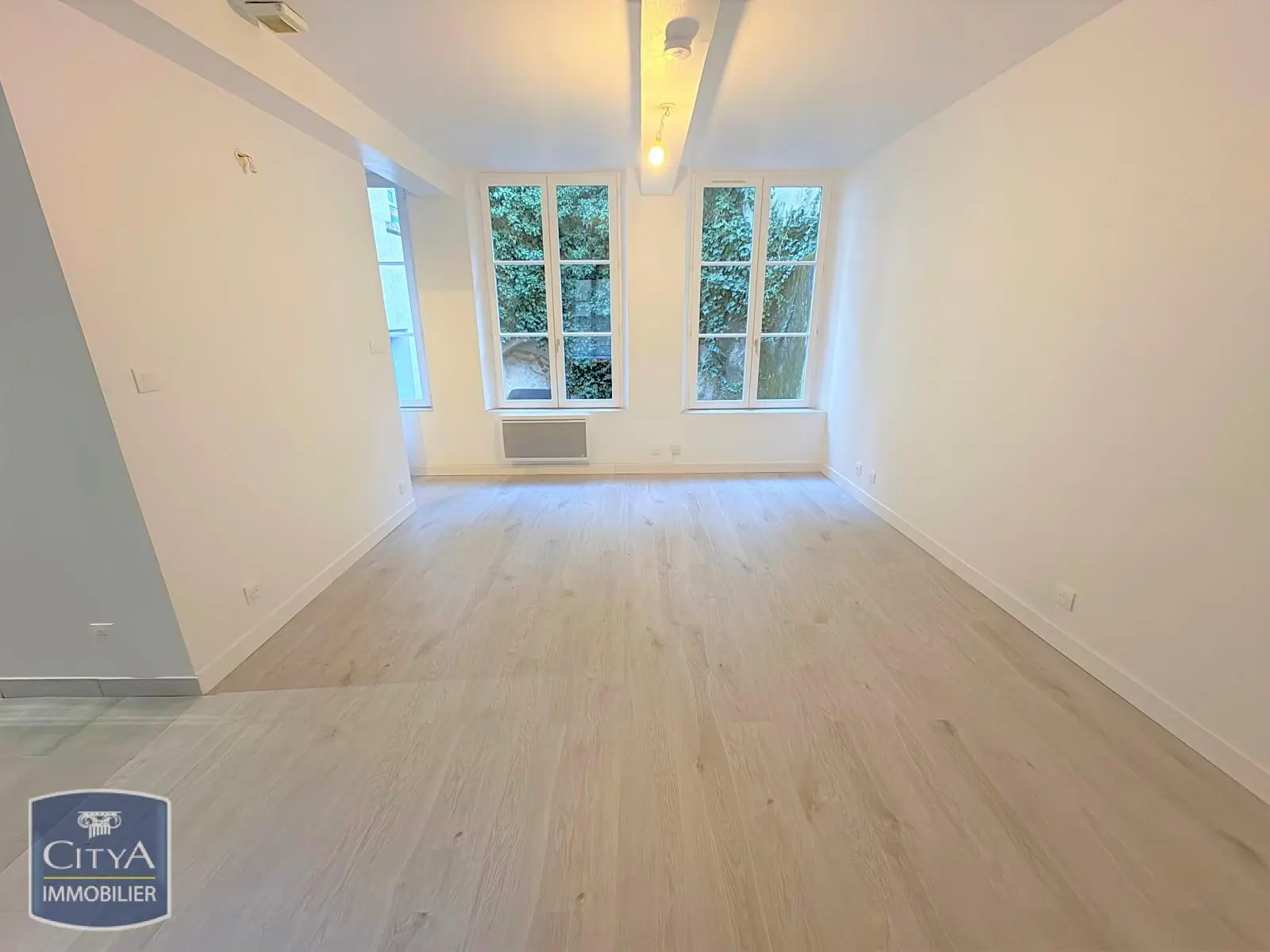 Photo 2 Appartement 1 pièce 28.34m²