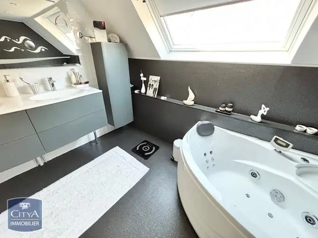 Photo 21 Maison 8 pièces 188m²