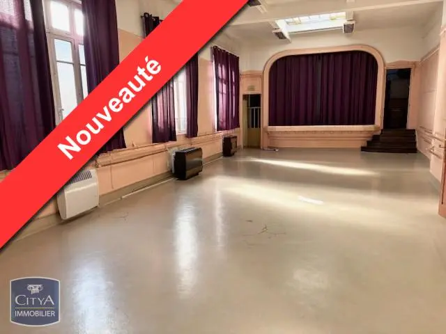 Photo 1 Local Professionnel 1 pièce 202m²
