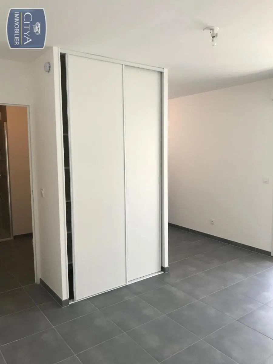 Photo 4 Appartement 1 pièce 27.89m²