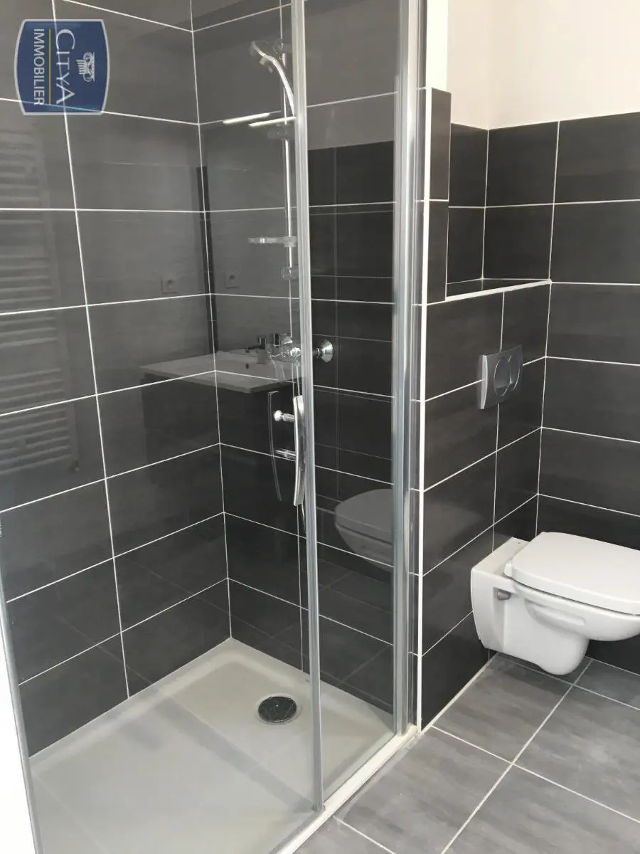 Photo 2 Appartement 1 pièce 29.36m²