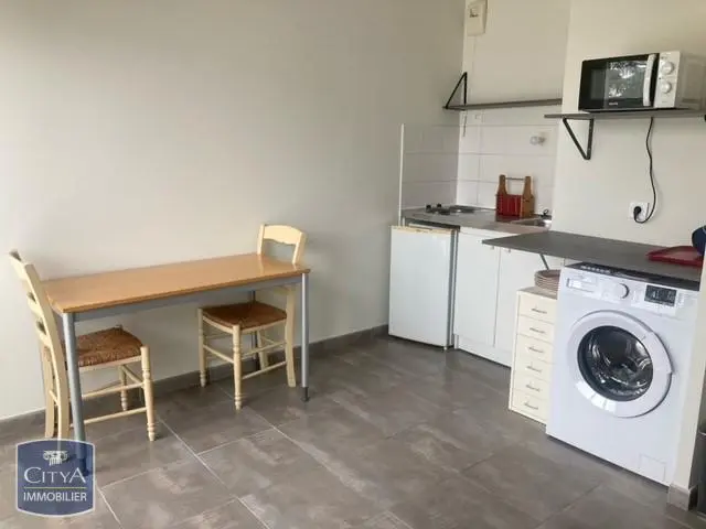 Photo 1 Appartement 1 pièce 24.47m²