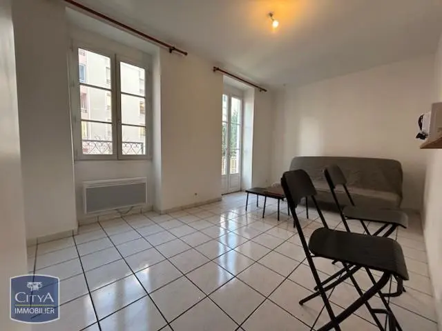 Photo 2 Appartement 1 pièce 23.66m²