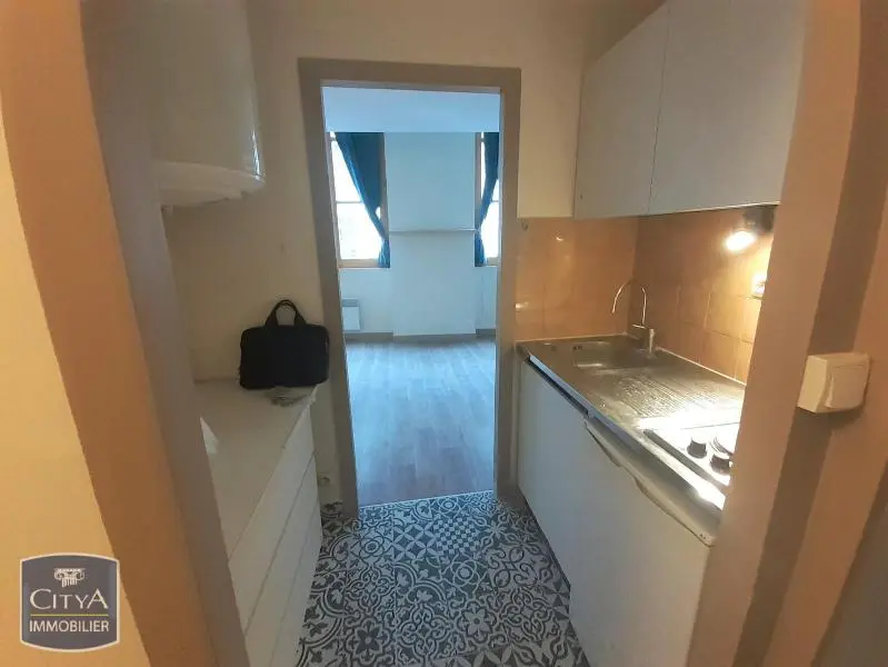 Photo 2 Appartement 1 pièce 26.56m²