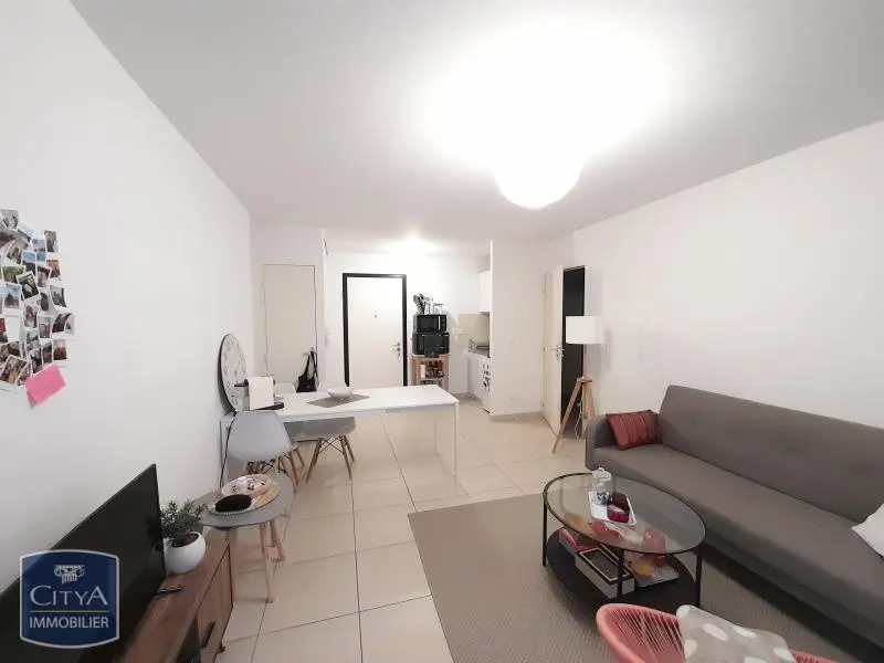 Photo 2 Appartement 1 pièce 38.35m²