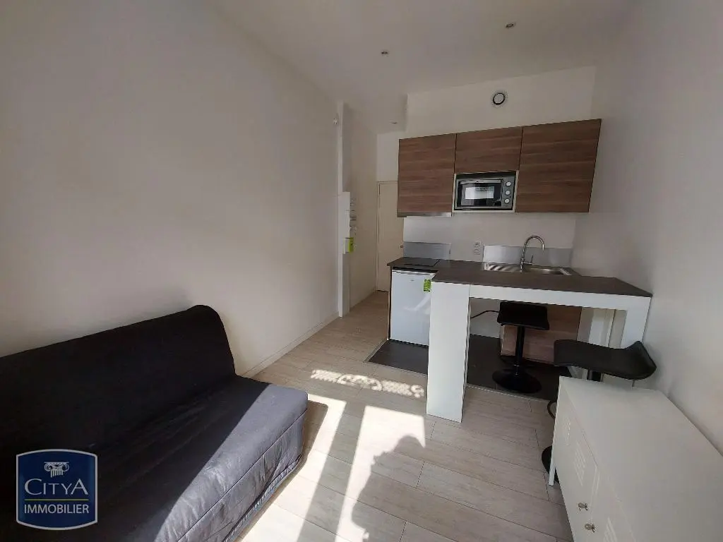 Photo 1 Appartement 1 pièce 14.01m²