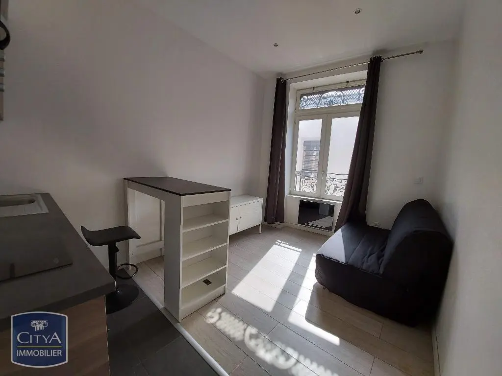 Photo 2 Appartement 1 pièce 14.01m²