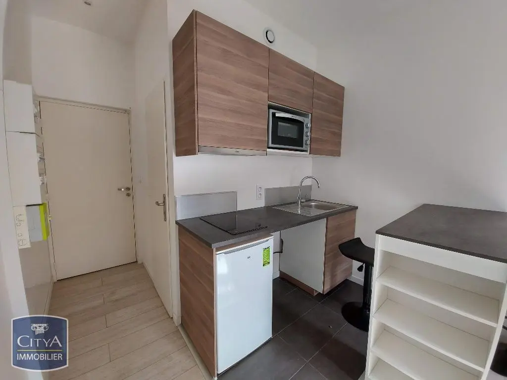 Photo 4 Appartement 1 pièce 14.01m²