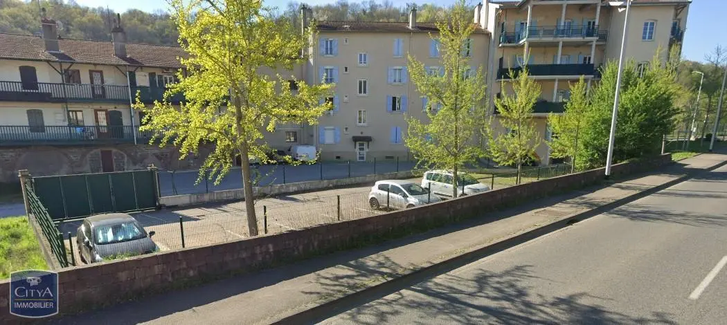 Photo 1 Parking