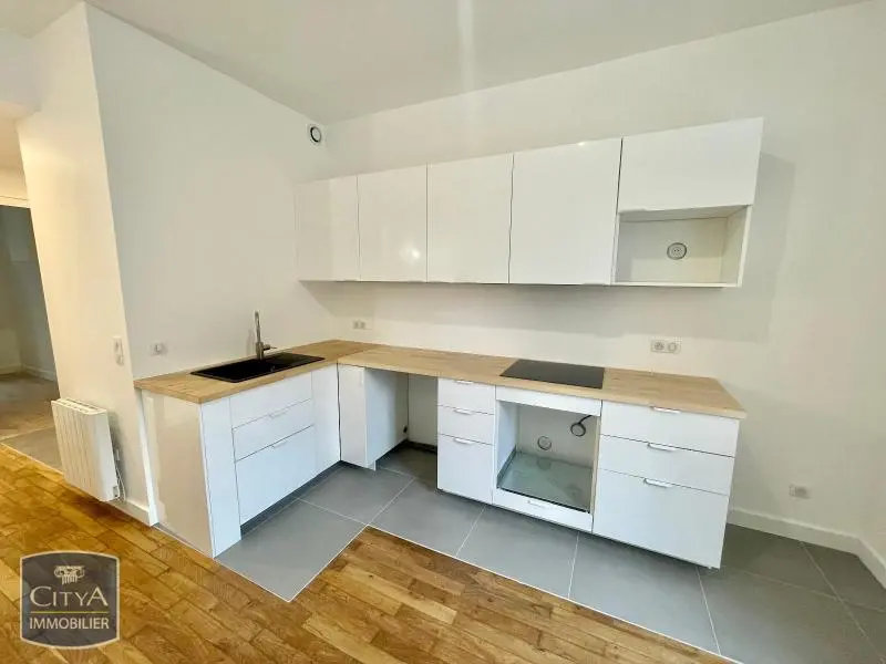 Photo 3 Appartement 1 pièce 34.05m²