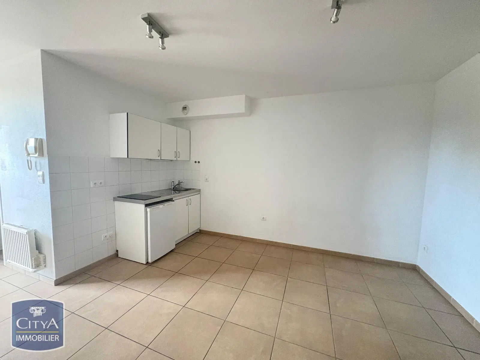 Photo 2 Appartement 1 pièce 22.93m²