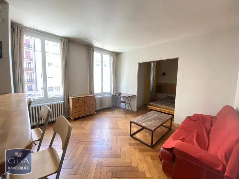 Photo 2 Appartement 1 pièce 42.63m²