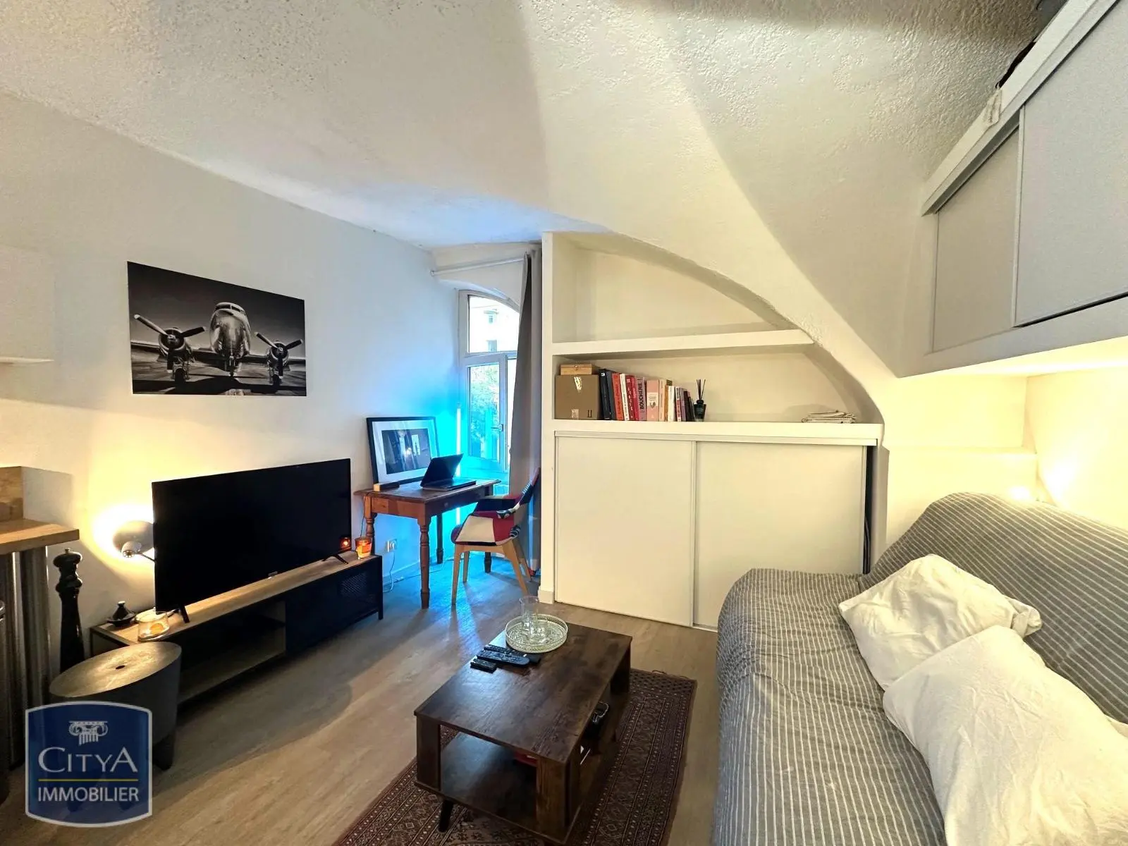 Photo 2 Appartement 1 pièce 18.11m²