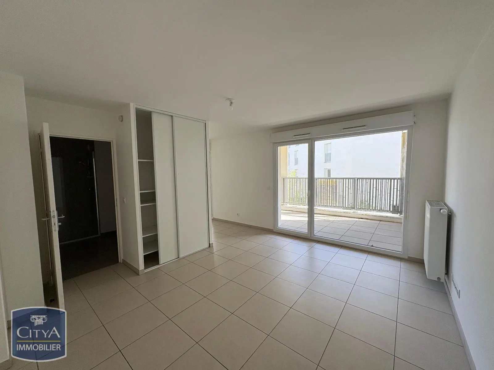 Photo 1 Appartement 1 pièce 27.01m²