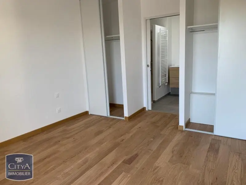 Photo 12 Appartement 5 pièces 102.44m²