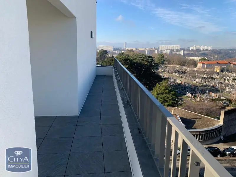 Photo 2 Appartement 5 pièces 102.44m²