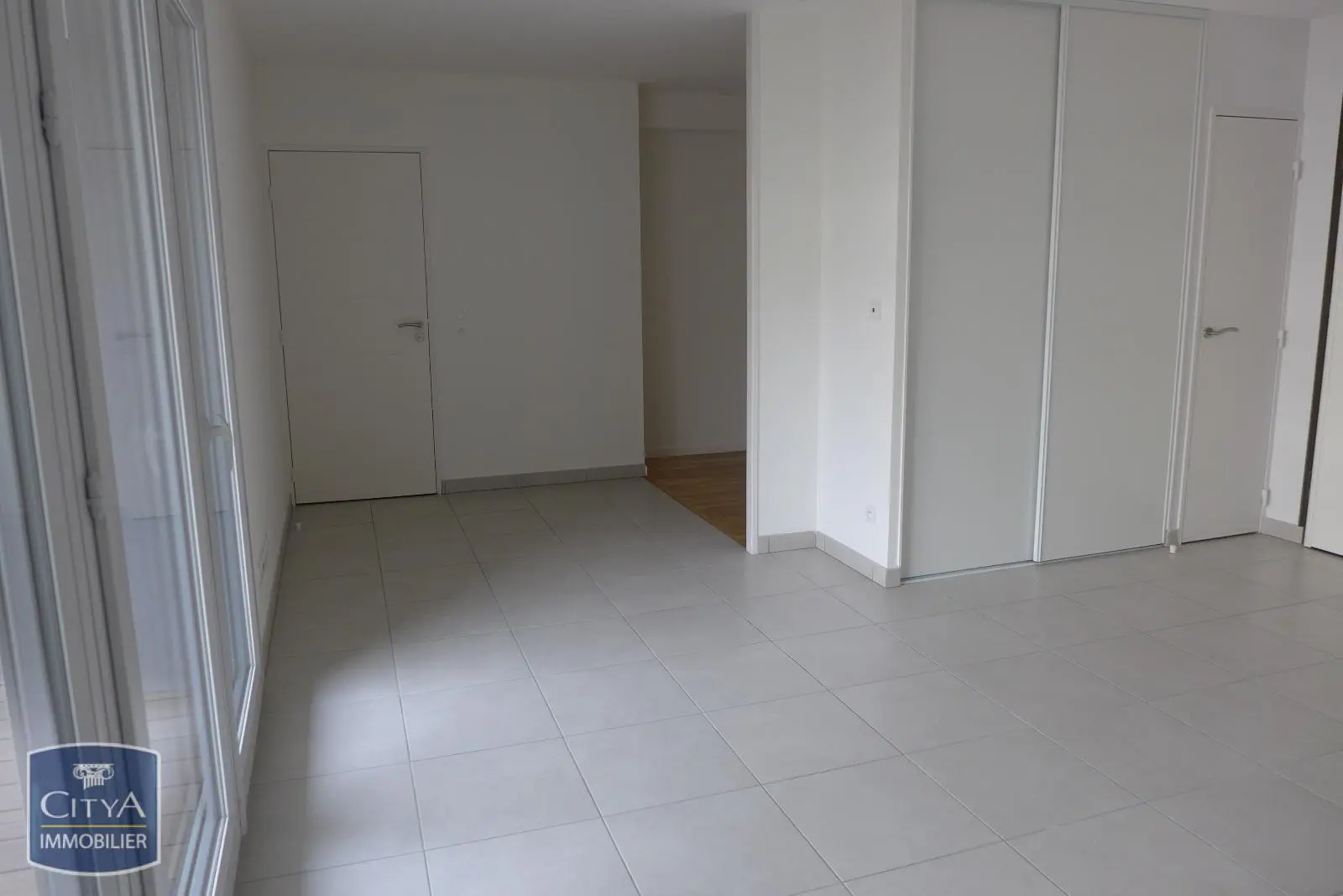 Photo 5 Appartement 1 pièce 35.42m²
