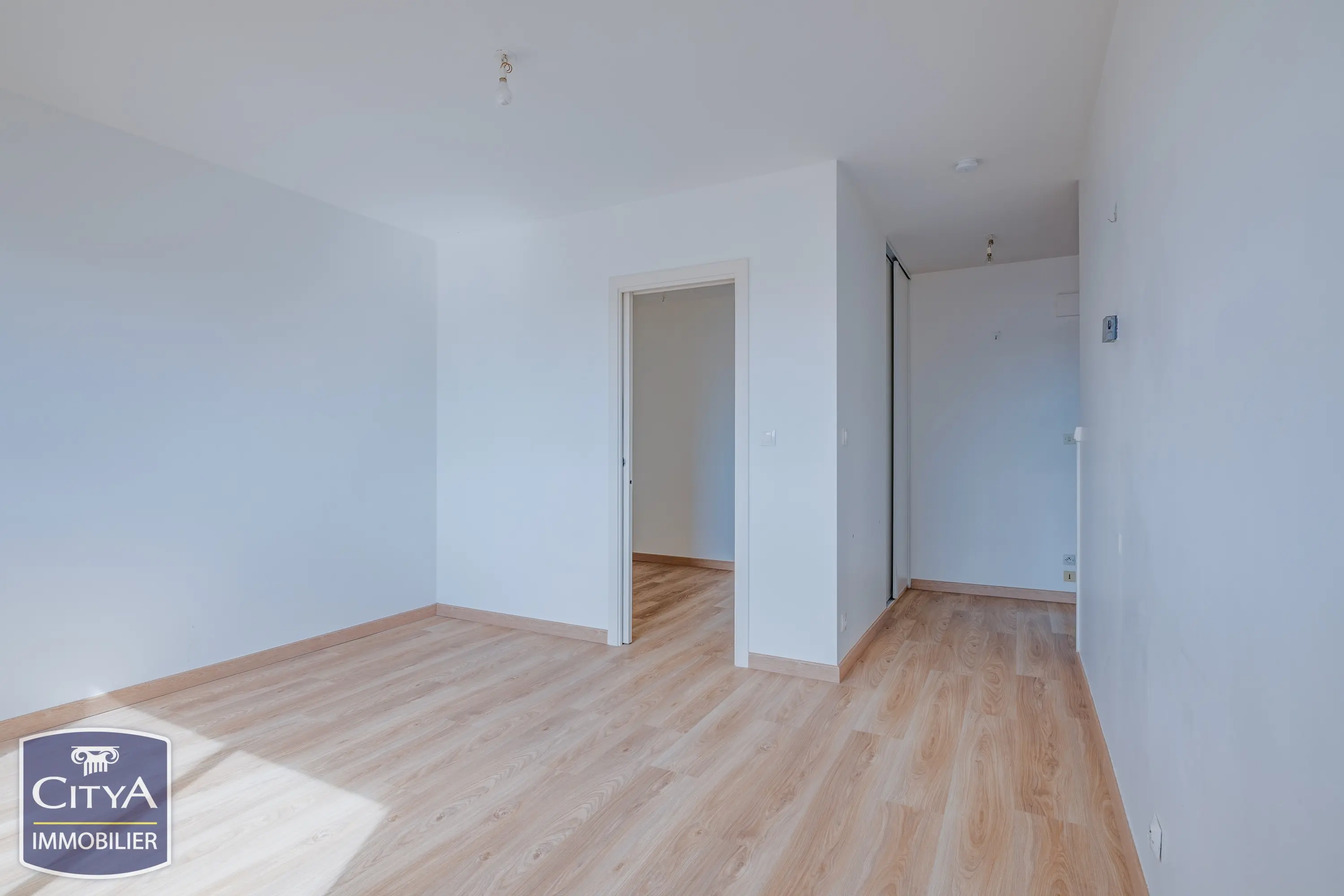 Photo 3 Appartement 1 pièce 37m²